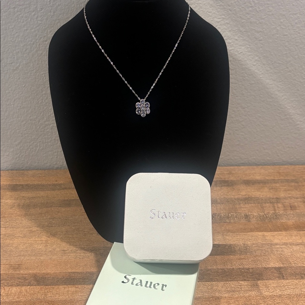 Vintage Stauer Tanzanite Cluster Necklace ~ Brand New ~ Never Worn - Picture 3 of 7